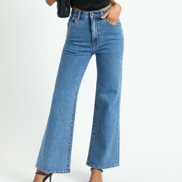 Rollas Eastcoast Crop Flare Jeans - Picture 1 of 3